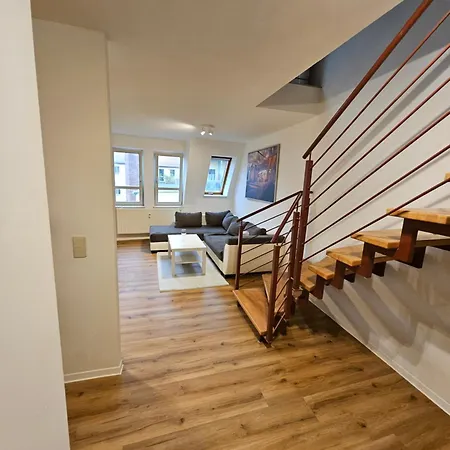 Ferienwohnung 2 Raum Maisonetten Im Zittauer Stadtzentrum Innenstadt Innenring Top Lage Markt Und Rathaus Naehe 아파트