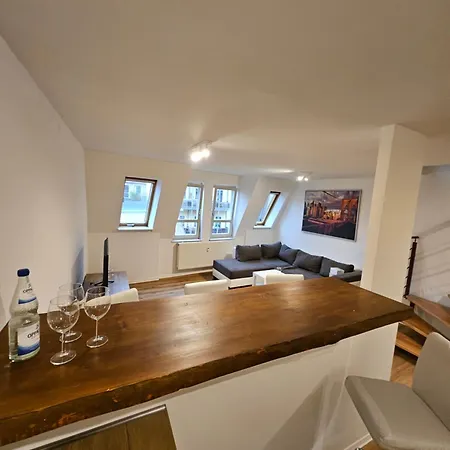 Ferienwohnung 2 Raum Maisonetten Im Zittauer Stadtzentrum Innenstadt Innenring Top Lage Markt Und Rathaus Naehe * 슈베린